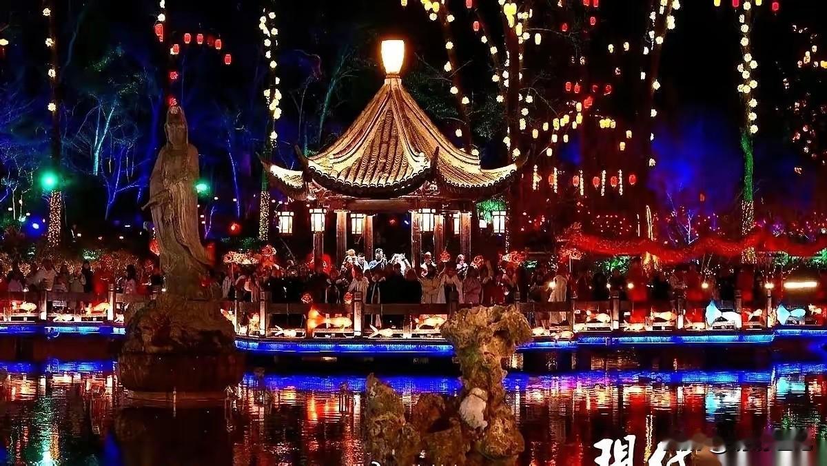 5天，991.7万人。什么概念？就是整个南京城，被人从外面又给重新填满了一遍