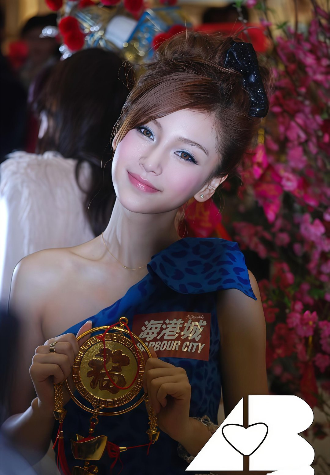 杨颖为赴好友大秀买遍交通工具票姐姐一直都是一个顶好的人呀无论对谁都是笑脸盈盈朋友