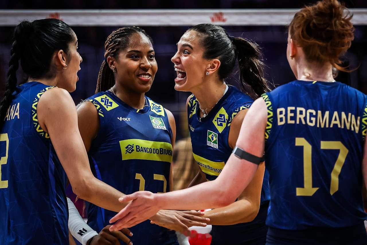 世联赛里约站，巴西女排3比0取胜捷克（25-2125-2025-17），巴西