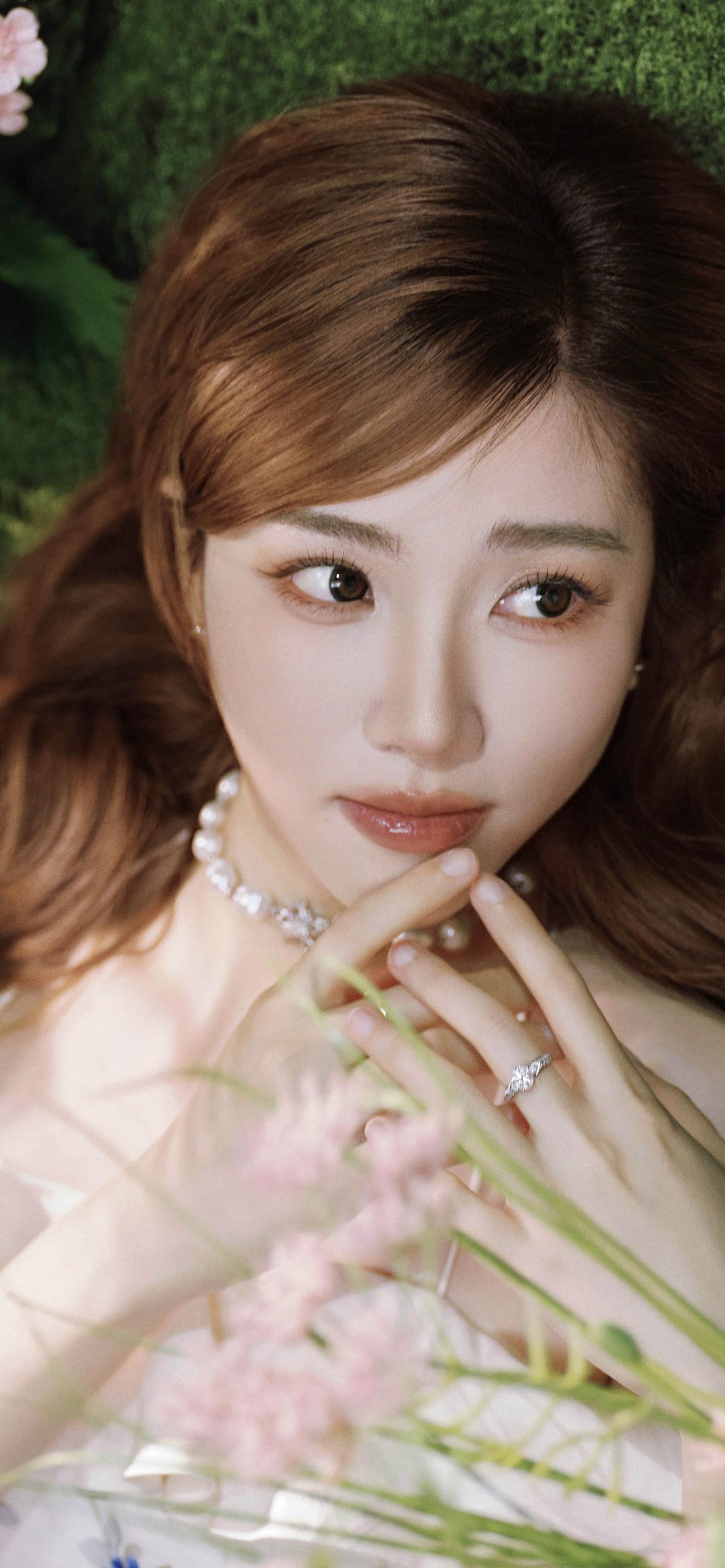 美女壁纸-第6179期-张纯烨