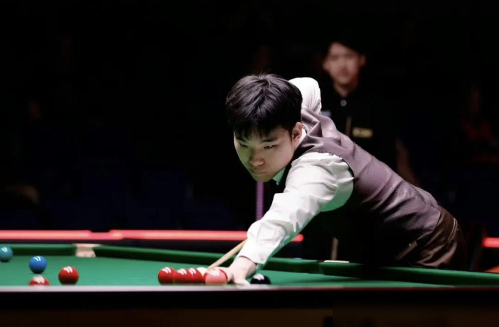 别再吹周跃龙的10-3了。我告诉你，这根本不是胜利，这是通往“审判轮”的祭品。你