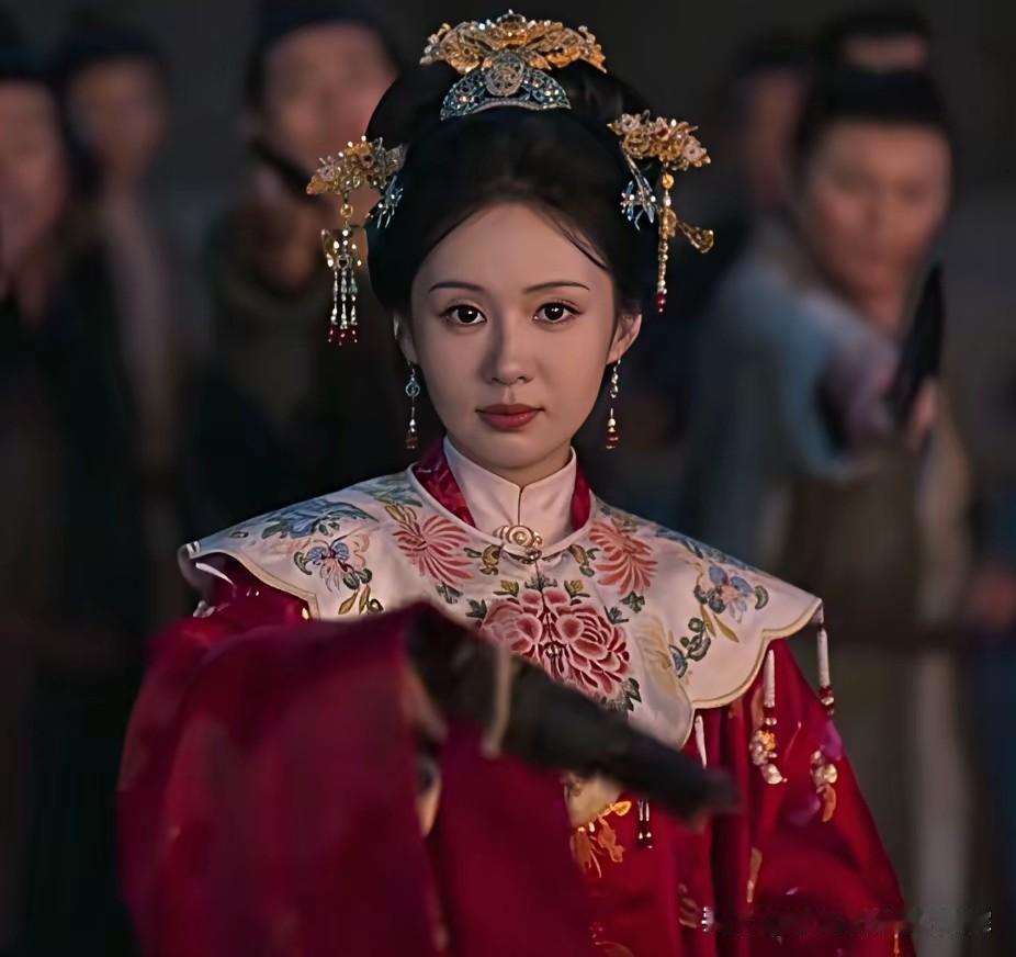 《兰香如故》前面的剧情很好。尤其是养父母为了报恩，拿自己死去女儿的尸体换出了沈嘉