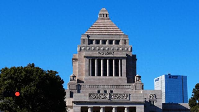 清华大学教授: 高市早苗狂言暴露日本危险战略走向