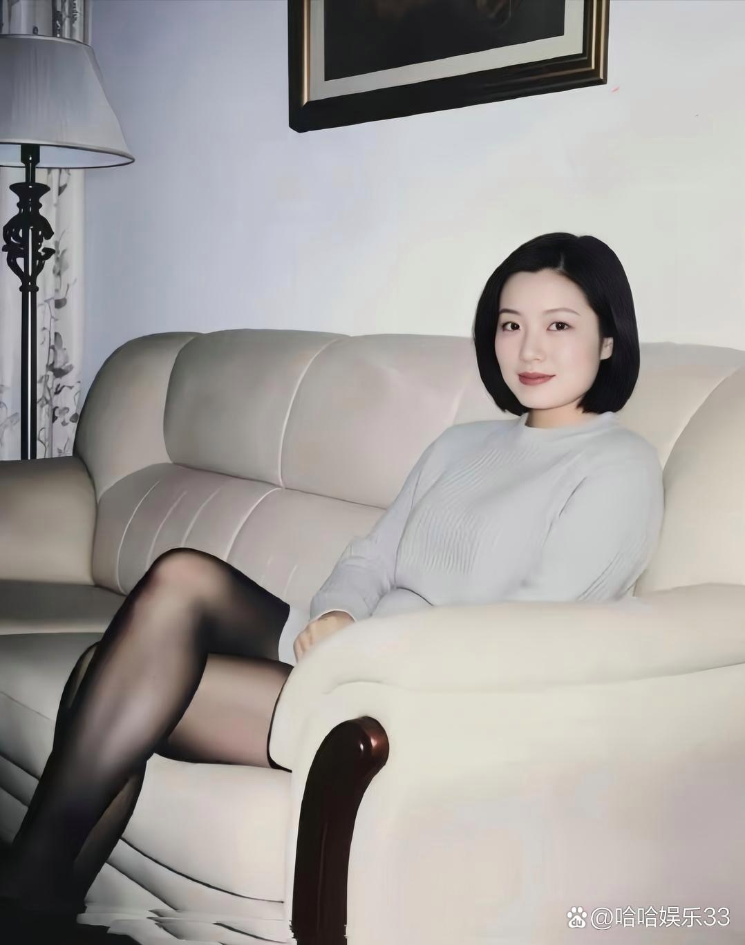 实话实说，这长相放在八九十年代，妥妥的颜值天花板。
