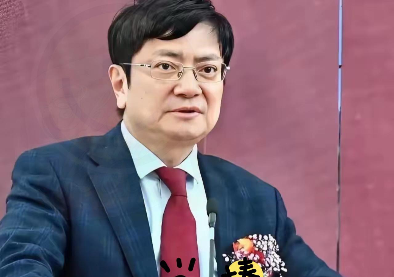 你发现了吗？教育部发文了，英语没有踢出高考了，而是把听说纳入评分了。北京、