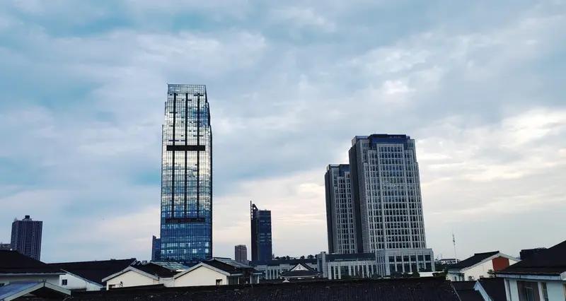 苏州全城炸锅！一声巨响震得门窗狂抖，官方紧急回应，真相不是爆炸更不是地震家