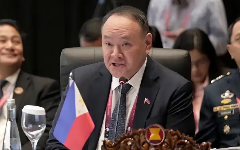 不查不知道！原以为中国制裁菲律宾这个胡说八道的防长就那么回事，没想到居然有这么多
