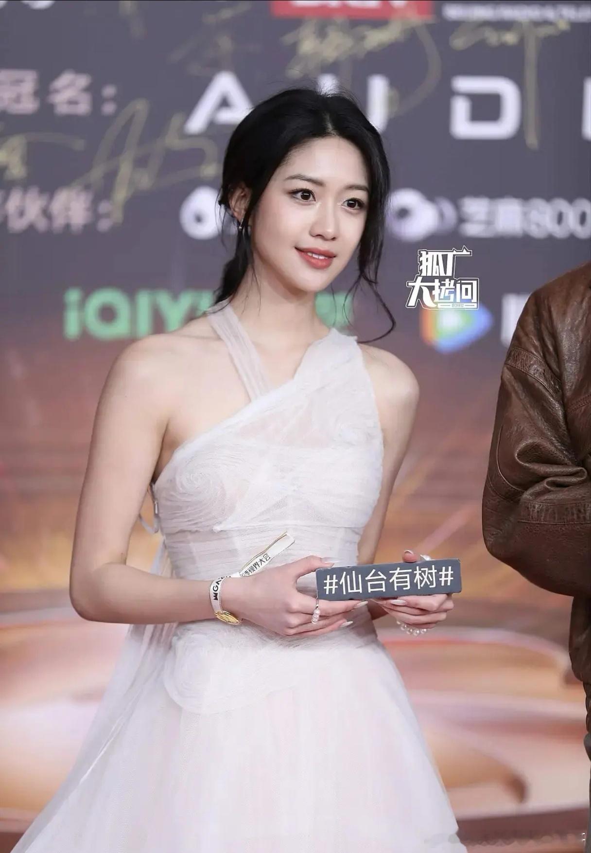 向涵之变漂亮好多​​​