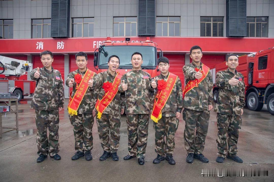 当兵2年（义务兵）的“退伍费”是一个组合概念，实际到手现金与户籍地经济水平强相关