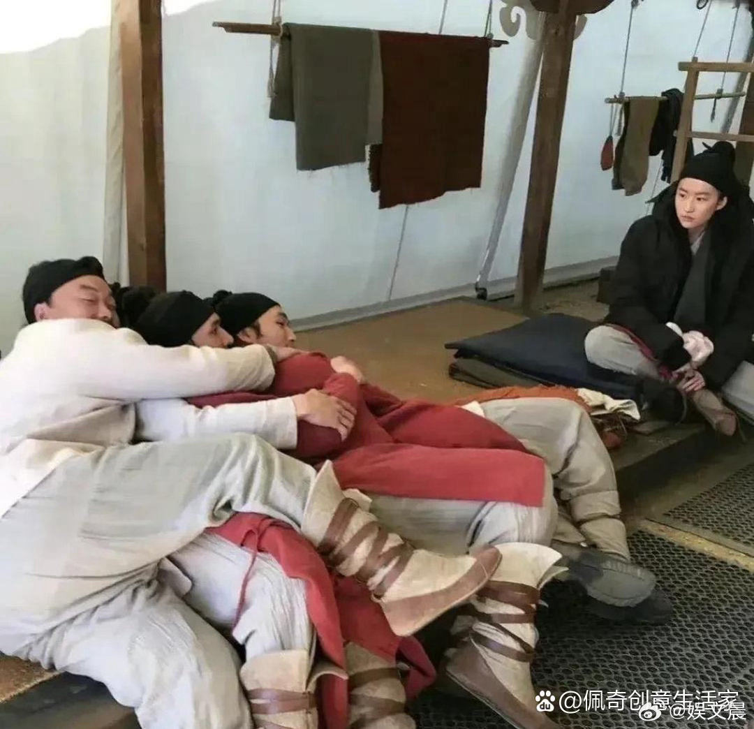 完全能理解刘亦菲的生无可恋，要是我在，表情估计比她还真实！