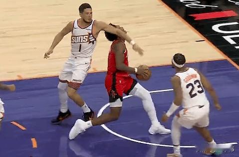 杜兰特不打，火箭更好？阿门反驳：“这是胡扯，我们都知道KD的重要性。”“