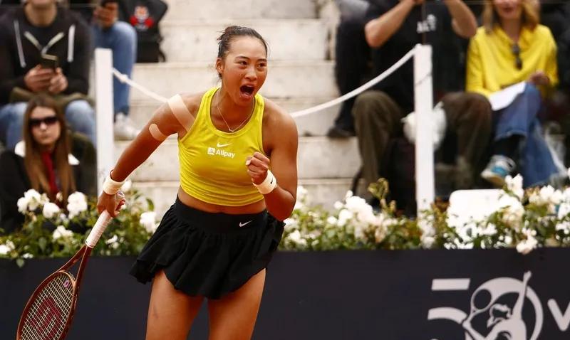 中国金花今天7日2025WTA1000罗马站资格赛战况今天7日，中国金花王曦雨