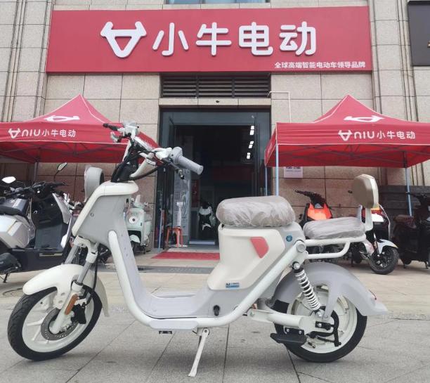 九号vs小牛电动摩托智能化实测！差距太明显，选对不踩坑买电动摩托，智能化体验