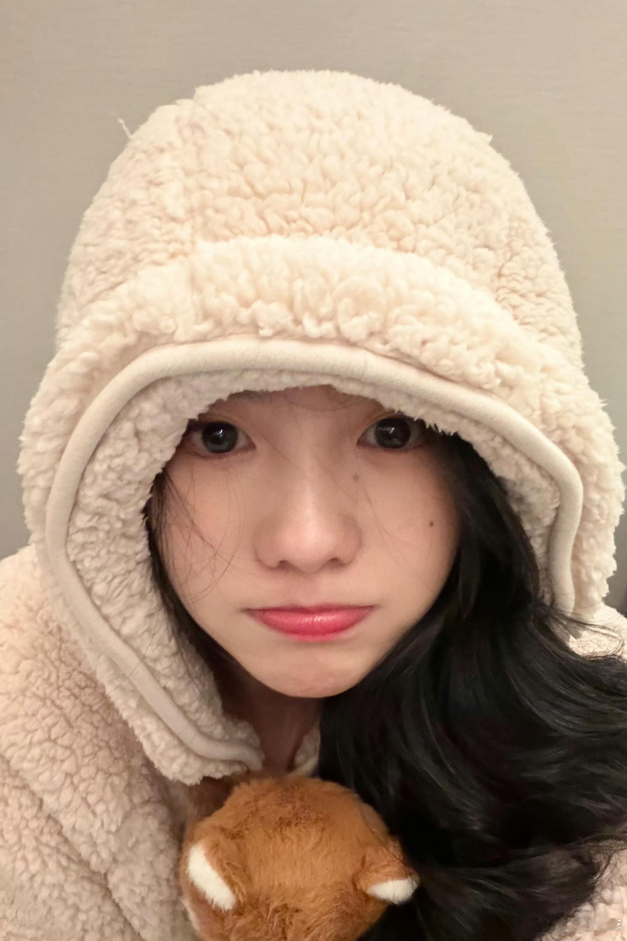啊啊啊刘浩存你是一只小兔咪​​​