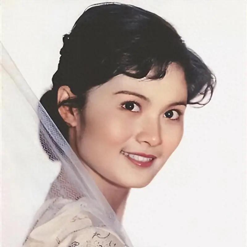 80年代家喻户晓的女演员，嫁给军委副主席儿子，离婚后混得咋样？说起上个世纪八十年