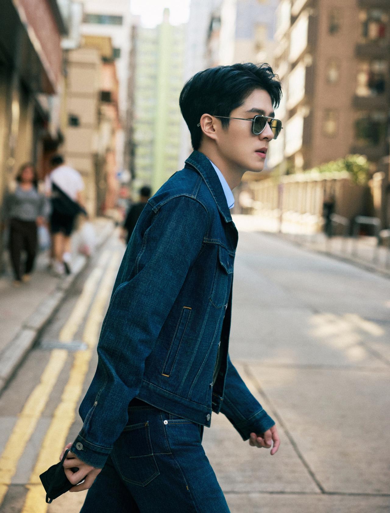 穿行香港老街刘昊然造型新片DiorbyJonathanAnders