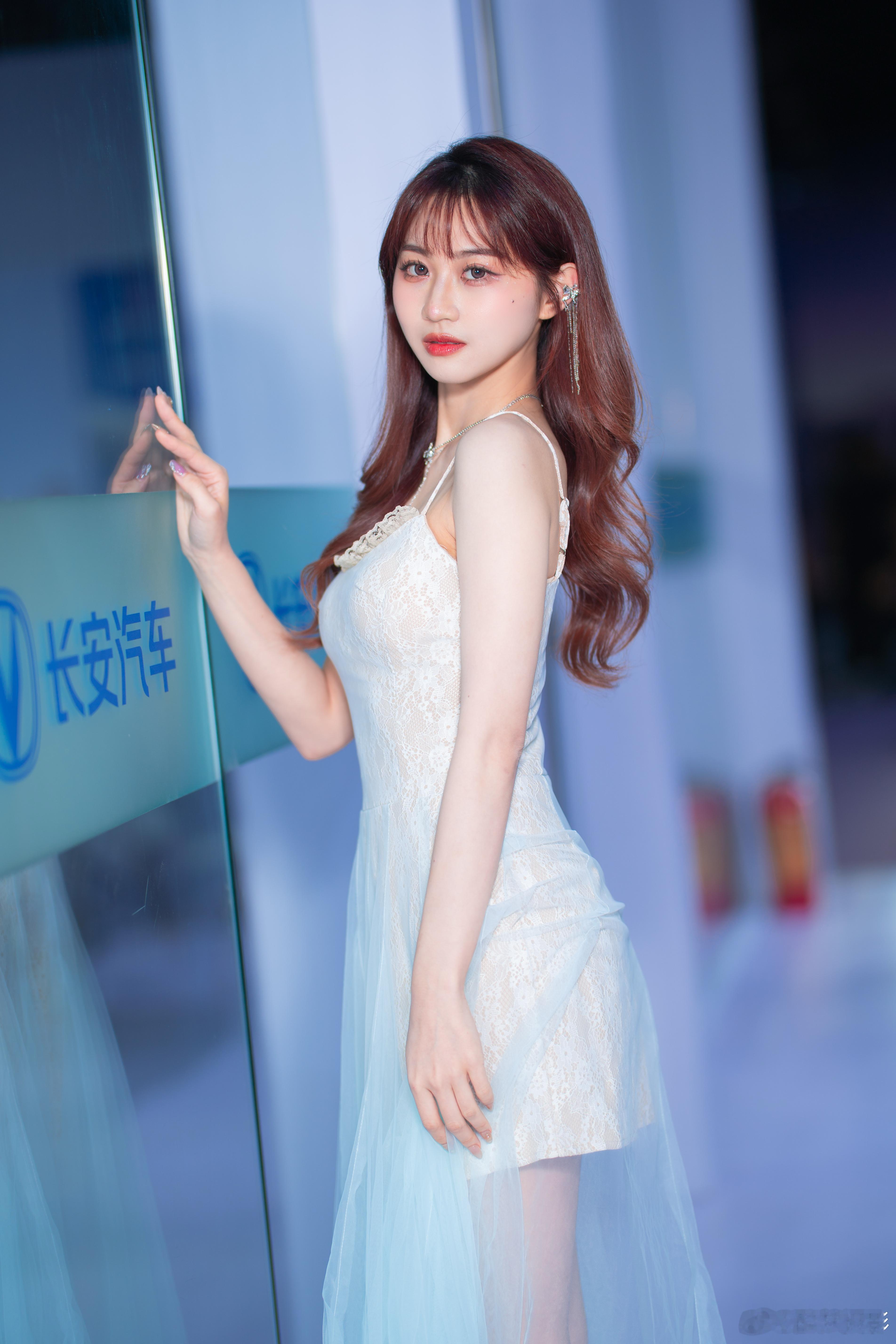 模特返片宝藏摄影博主推荐计划模特：悠悠活动：广州车展｜华南国际车展备注：拍照