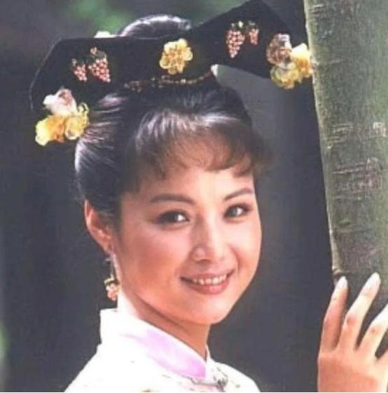 1705年终年不洗澡，不吃药的93岁宫女苏麻喇姑逝世，51岁的康熙为了再见她一面