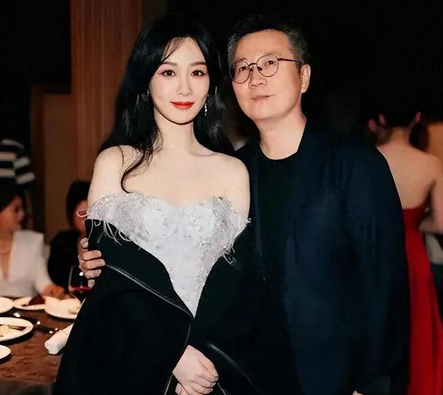 睡CEO事件闹大!杨紫、宋佳、迪丽热巴、赵露思等涉及,照片曝光