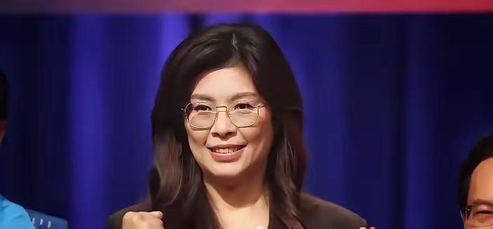 郑丽文1月11日，表明心声：她主张既“不独”，也“不统”，加强两岸交流，沟通，合