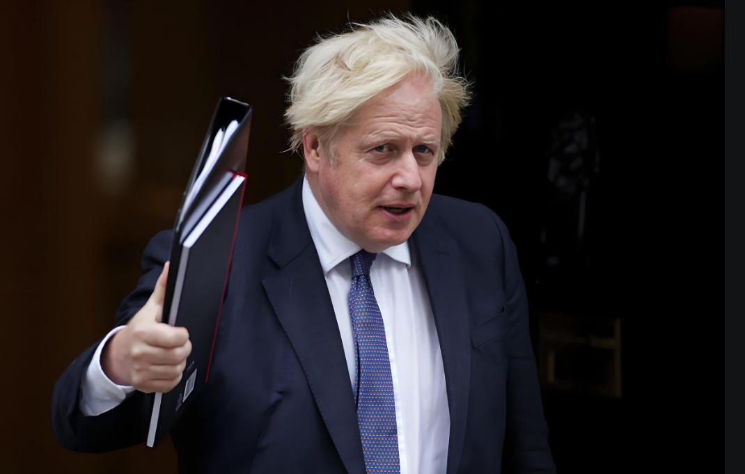 他果然是拿钱办事的！英国《卫报》援引非营利的“分散式拒绝秘密”组织所获数据报道，
