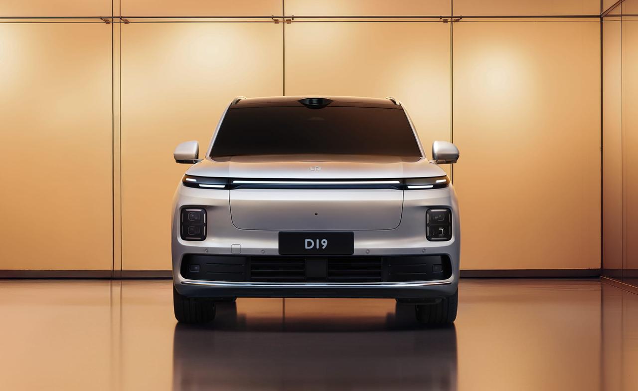 算了一笔账，买零跑D19比同级别车省了不止3万预算25万买旗舰SUV，我纠结了
