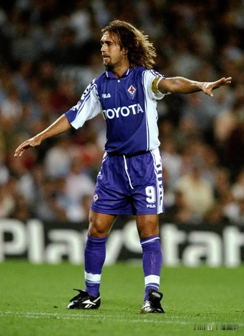 足球界的异类：巴蒂斯图塔作为上世纪九十年代举世公认的世界级射手，巴蒂斯图塔职