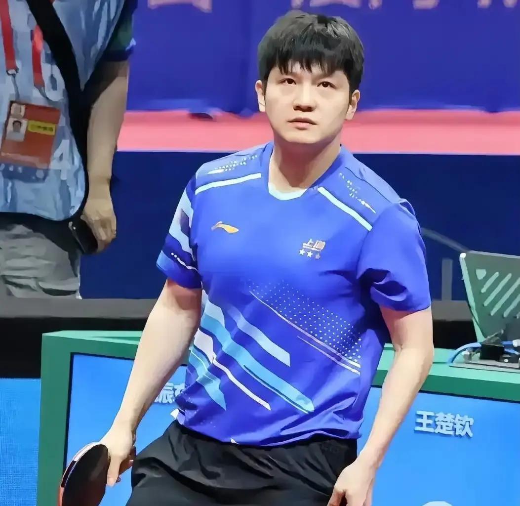 王楚钦27胜7负碾压樊振东？那个数据，是个陷阱。仔细看那7场输球。是奥运决