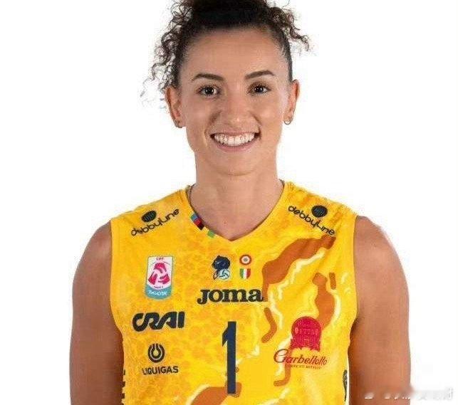 根据意大利转会市场消息，米兰女排有意将加比招入麾下。伊萨奇巴希想要加比。不是有李