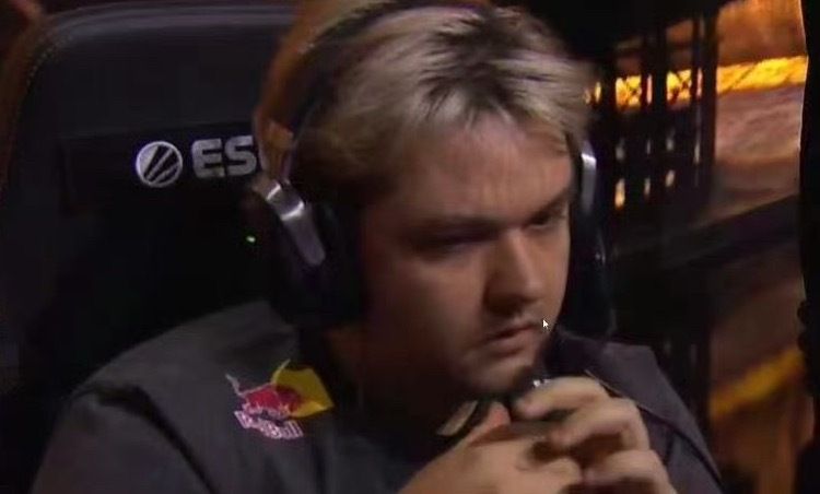 Yatoro：我可以接受任何名次，唯独亚军不行，因为亚军太糟糕了，那是赛事里最烂