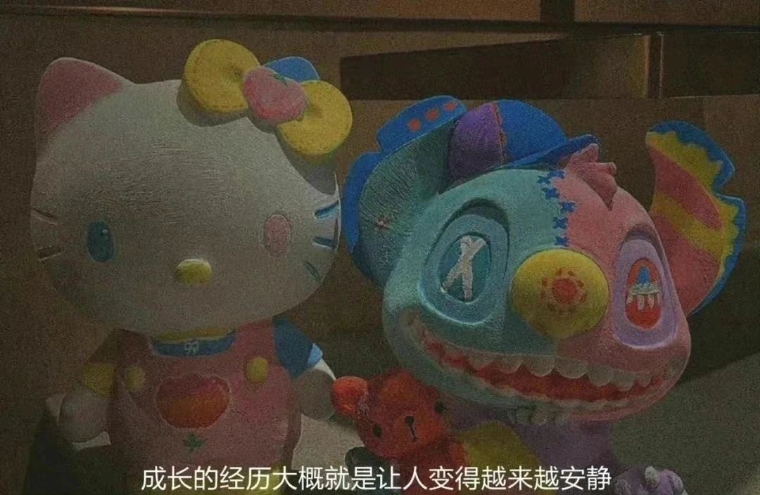 高质量朋友圈文案1.奔赴比询问动人多了。2.禁止上头，保持清醒，3,至少我要成全