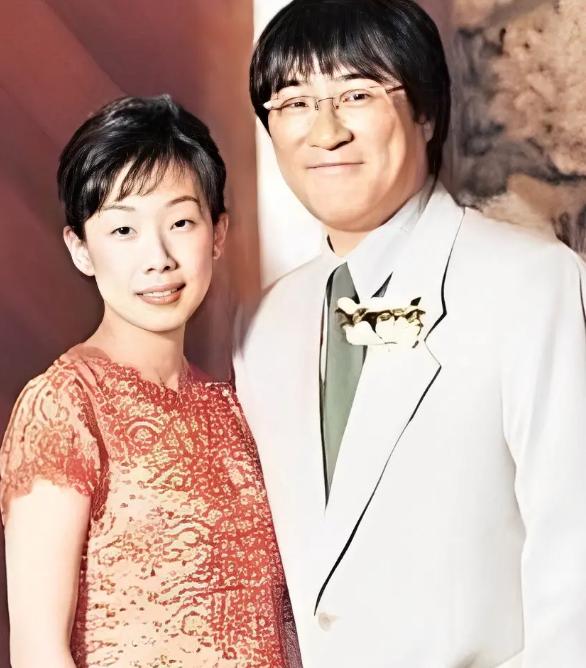 2003年，林忆莲向李宗盛提出离婚，李宗盛坦言：我年近半百，却要妻离子散，真的是