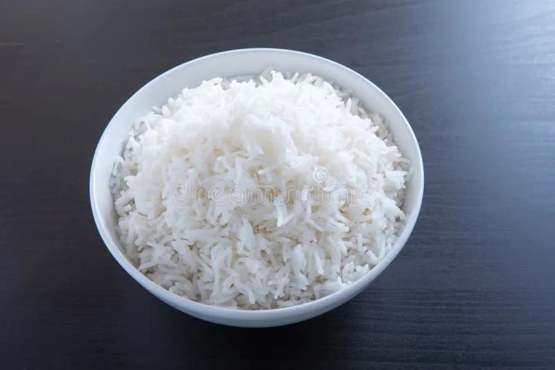 看到妹妹吃饭，我知道我们减肥的差距在哪里了。我自认为饮食清淡，饭量不大，所以