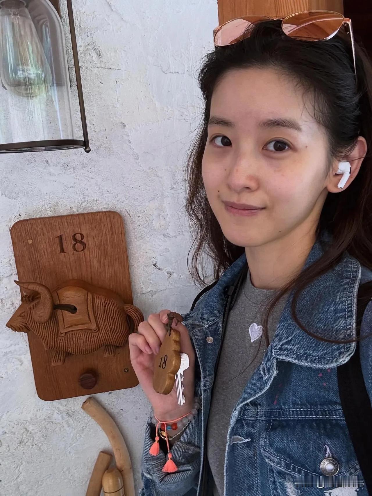 章泽天刚不久更新动态了，我说她这状态也是一言难尽啊！天啊！她才31岁，怎