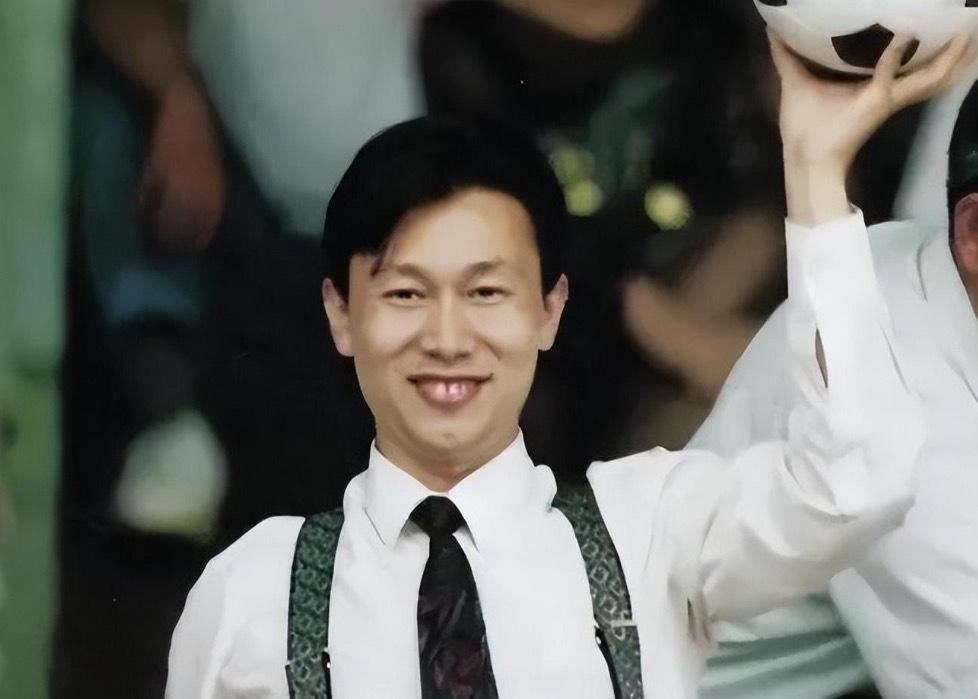 顶级有钱，顶级抠门，对自己的女人如此狠毒，谁跟他他弄死谁，如此恐怖的顶级富豪