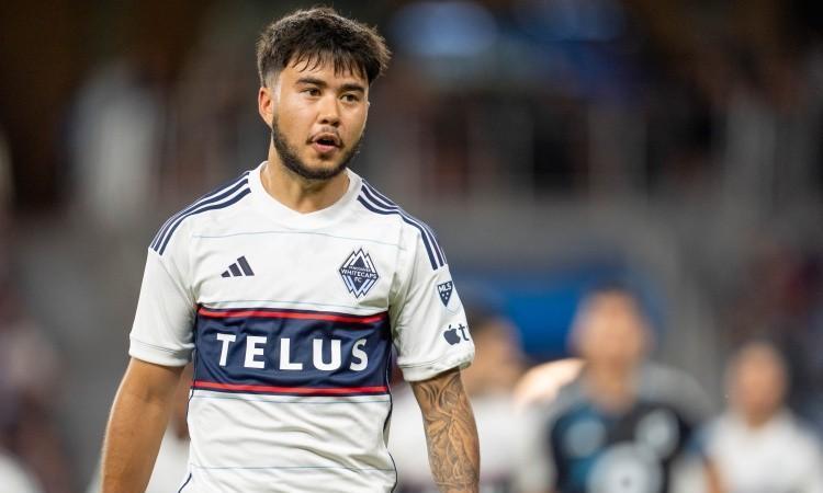 辽宁铁人提前两轮拿下中甲联赛冠军升级中超联赛,铁人归化伍小海的事情是不是可以提上