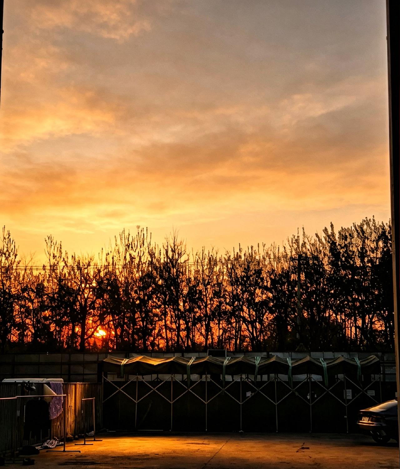 现在很多人都在跟风改8元保号套餐，老号码留着不注销，再搭配一个29元、39元的大