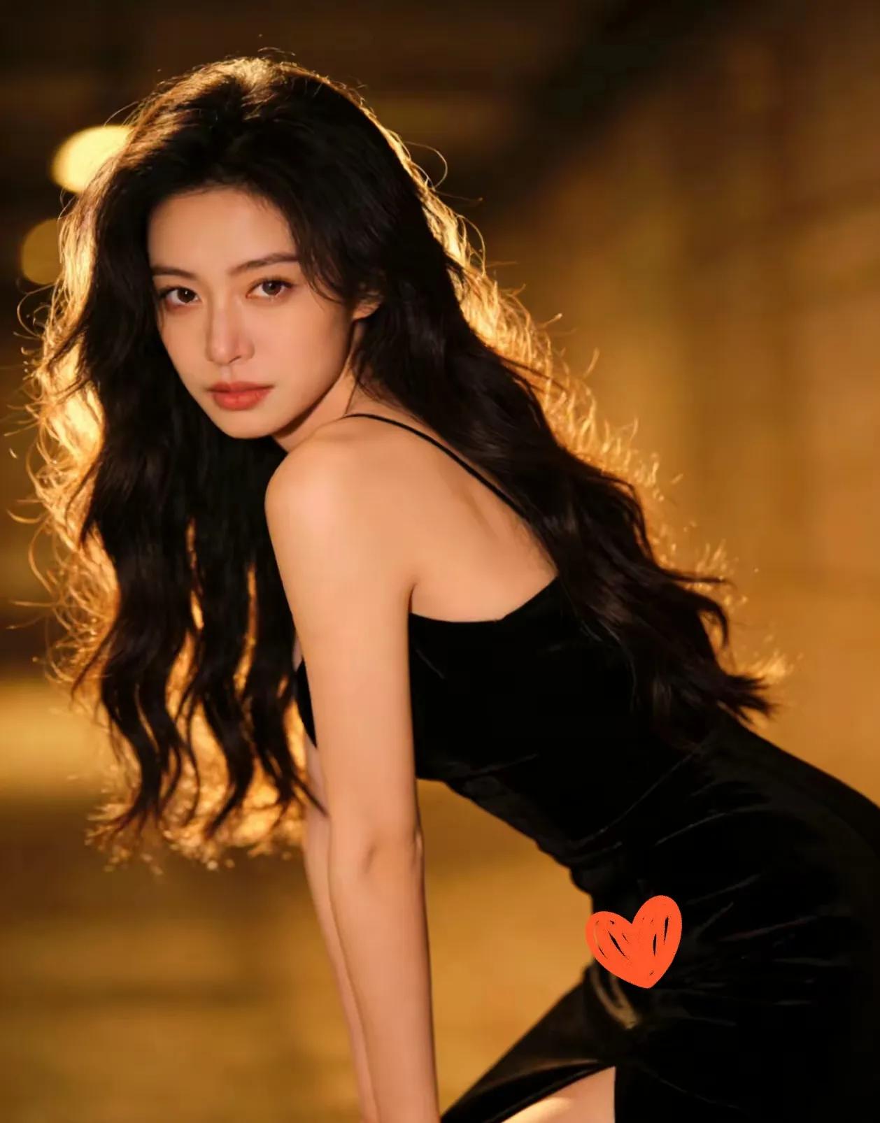 昨晚睡前跟老公闲聊，随口问了句：男人真心喜欢一个人会怎样？他想都没想就说：想睡