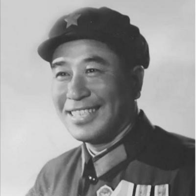 1951年，朝鲜战争中，7名弹尽粮绝的志愿军战士，被200名英军重重包围，在这千