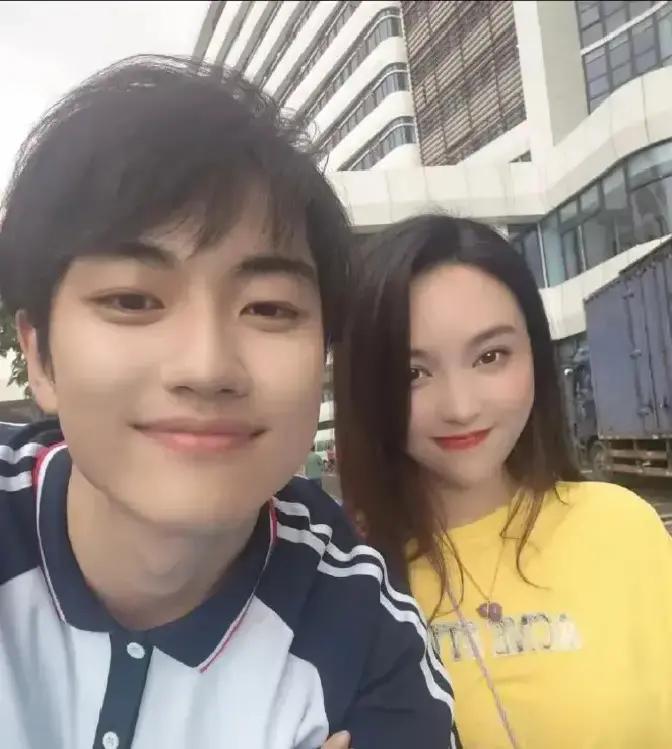 你听说了吗？金莎这姐儿们儿，唱着老歌红了二十多年，现在跟比自己小19岁的孙丞潇谈