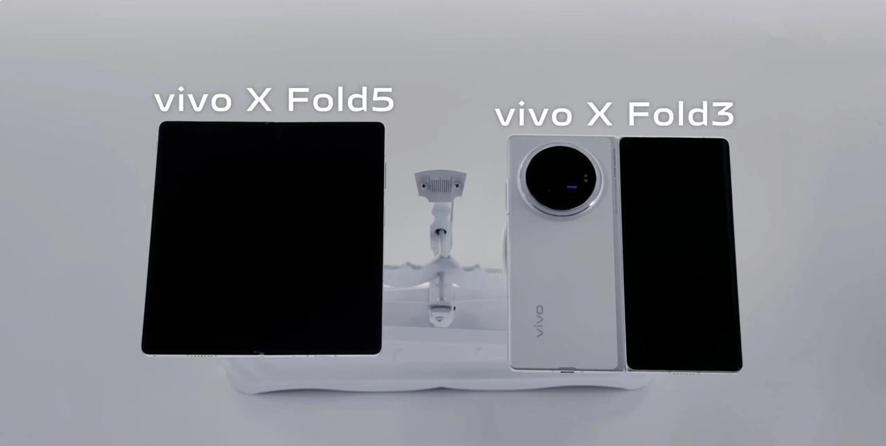 月底会有2款大折叠屏手机发布，荣耀MagicV5和vivoXFold5，两