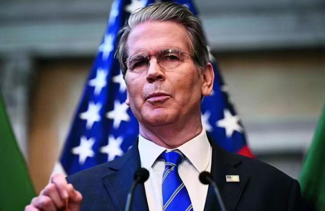 🌞美国财长贝森特今天说：“你倒是举出实例，证明共产主义在哪取得过成功——无