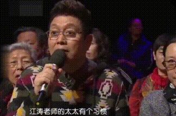 1987年，歌手江涛没成名前爱上了富家小姐万小牧，万小牧不顾父母反对与他裸婚，婚