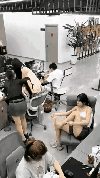怎么结果大反转了[笑着哭]