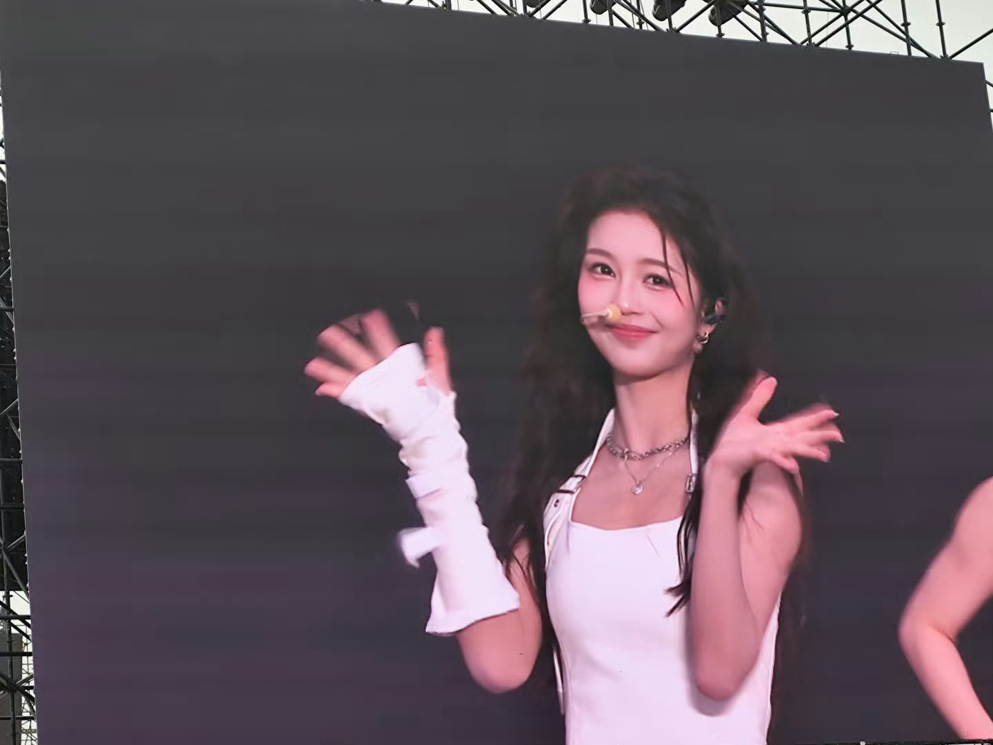 🐰🐰胡静怡不仅精神状态美人也美