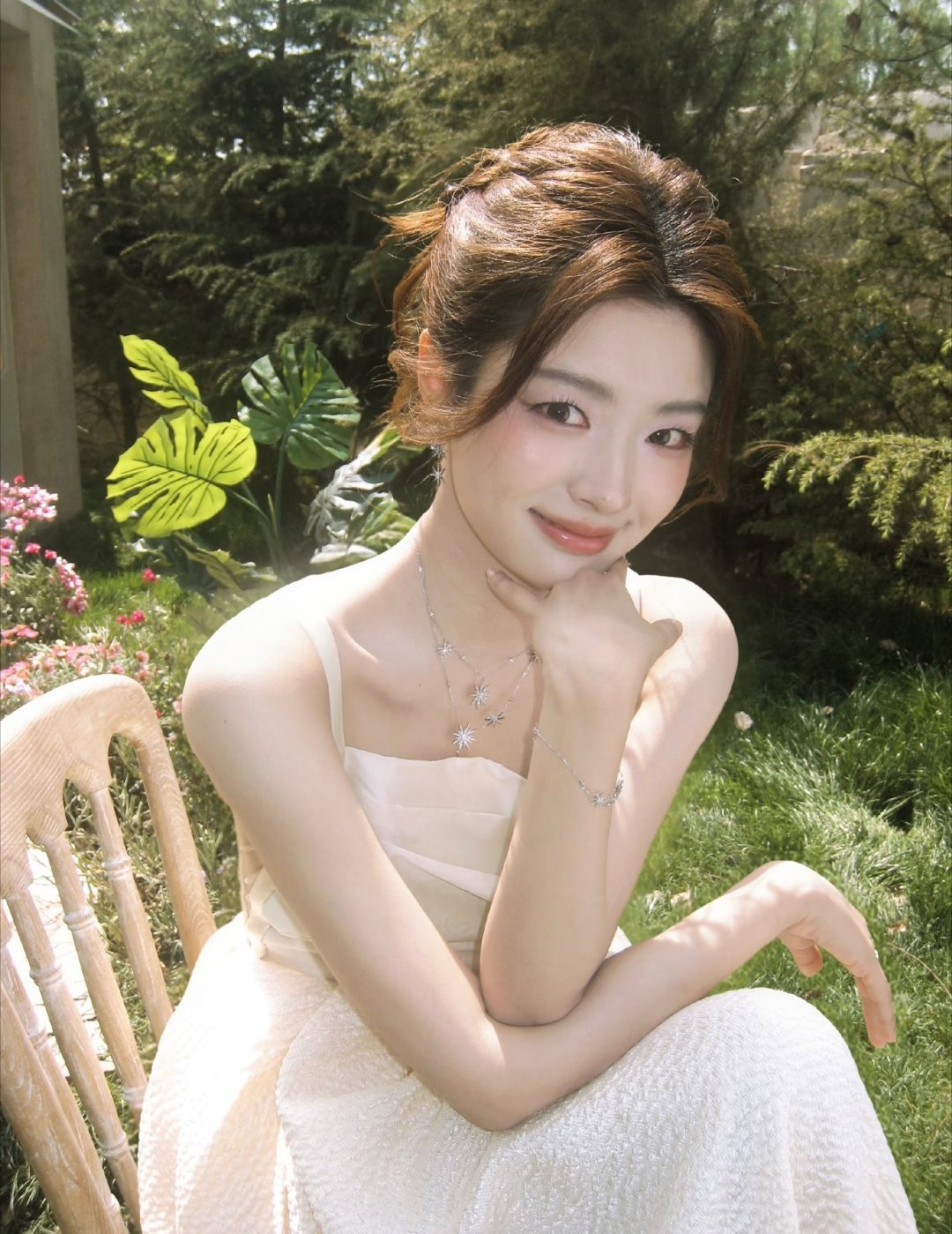 网友票选出婚纱造型最美的女明星：TOP9王玉雯TOP8章若楠TOP7周也T
