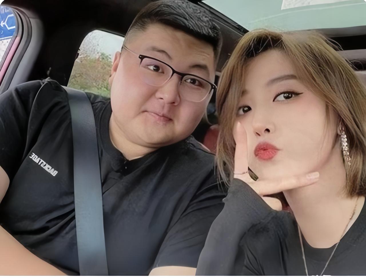 猴哥离婚了，很多人都以为猴哥破产了，离婚是因为财产问题，其实不是的，两人