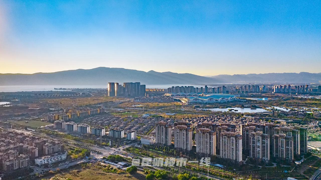 昆明的五甲塘湿地公园终于要在今年的十月份面向市民游客开放了，近期在做改造，完善之