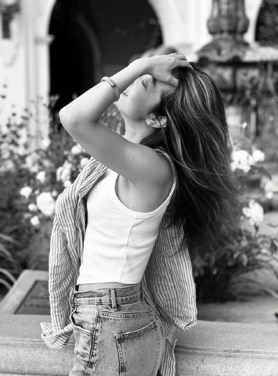 人，作为一个生命，最重要的并不是要在自己的身上去实现怎样的目标和成就，而是要让自