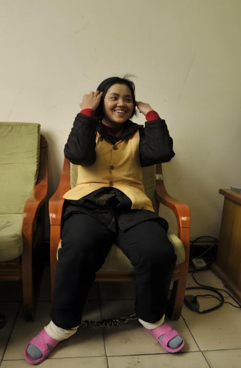 2011年，云南的“土皇后”杨菊芬，得知自己即将执行死刑。 2011年，行刑